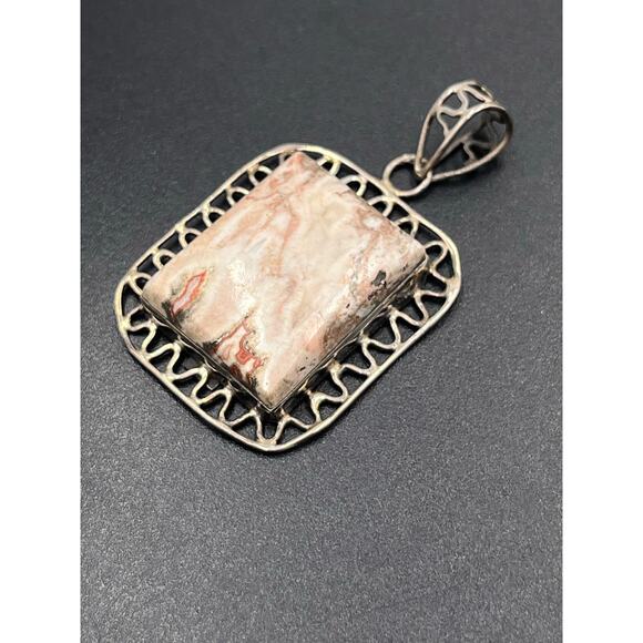 Tan White Agate, a variety of Chalcedony Or Jasper sterling Silver Pendant - Picture 2 of 5